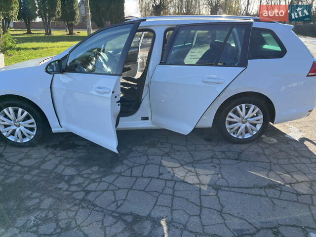 Белый Фольксваген Гольф, объемом двигателя 1.6 л и пробегом 238 тыс. км за 15000 $, фото 32 на Automoto.ua