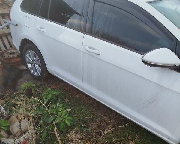 Білий Фольксваген Гольф, об'ємом двигуна 1.6 л та пробігом 280 тис. км за 5500 $, фото 17 на Automoto.ua