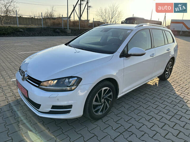Белый Фольксваген Гольф, объемом двигателя 1.6 л и пробегом 229 тыс. км за 12300 $, фото 5 на Automoto.ua