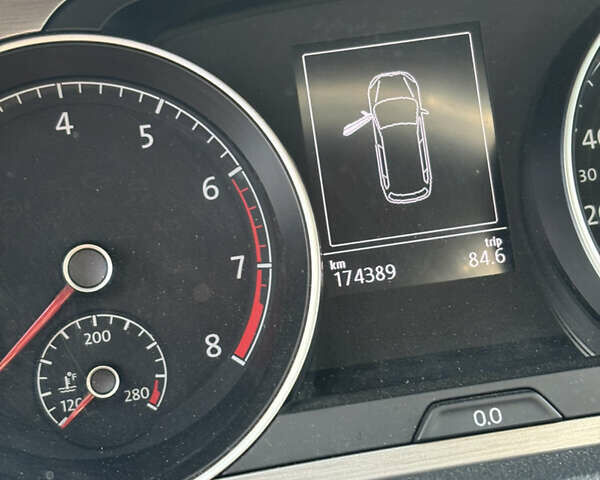 Белый Фольксваген Гольф, объемом двигателя 1.8 л и пробегом 174 тыс. км за 13150 $, фото 7 на Automoto.ua