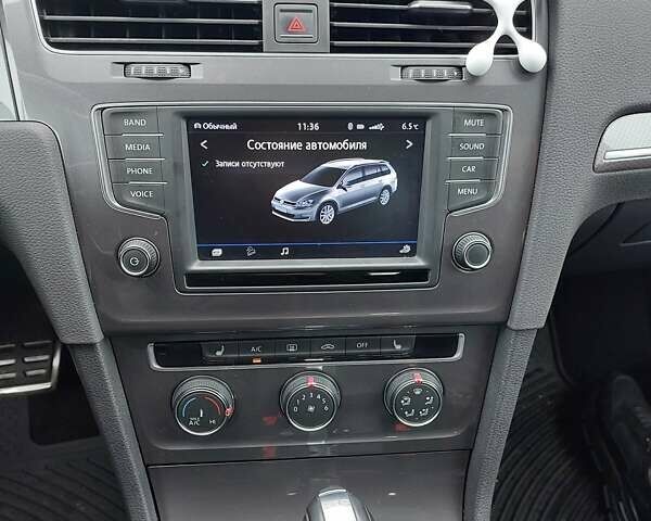 Белый Фольксваген Гольф, объемом двигателя 1.8 л и пробегом 130 тыс. км за 14800 $, фото 9 на Automoto.ua