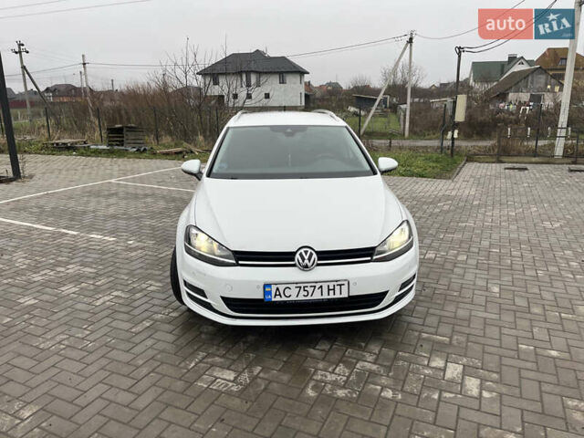 Белый Фольксваген Гольф, объемом двигателя 1.6 л и пробегом 280 тыс. км за 11500 $, фото 2 на Automoto.ua