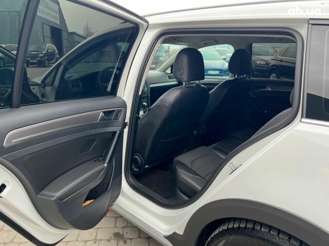 Белый Фольксваген Гольф, объемом двигателя 2 л и пробегом 287 тыс. км за 14590 $, фото 30 на Automoto.ua