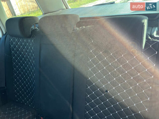 Белый Фольксваген Гольф, объемом двигателя 1.6 л и пробегом 238 тыс. км за 15000 $, фото 2 на Automoto.ua