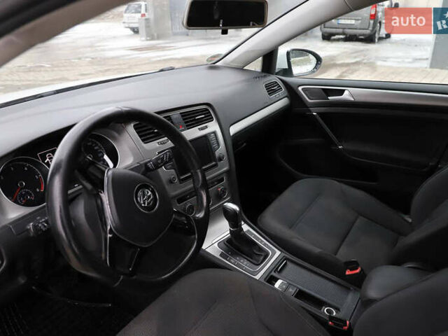 Белый Фольксваген Гольф, объемом двигателя 1.6 л и пробегом 202 тыс. км за 10800 $, фото 15 на Automoto.ua