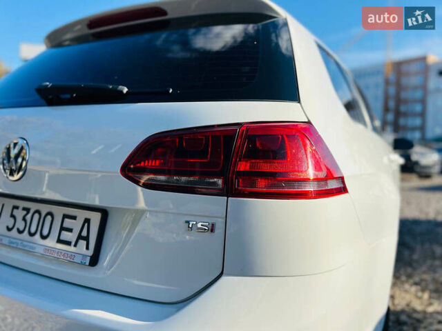 Белый Фольксваген Гольф, объемом двигателя 1.8 л и пробегом 82 тыс. км за 12800 $, фото 25 на Automoto.ua