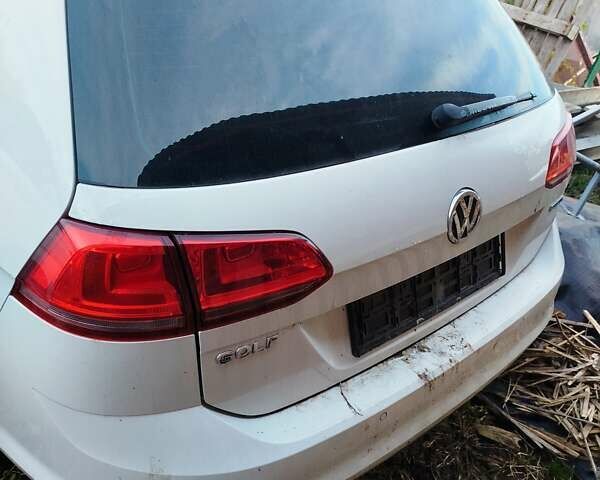 Білий Фольксваген Гольф, об'ємом двигуна 1.6 л та пробігом 280 тис. км за 5500 $, фото 9 на Automoto.ua
