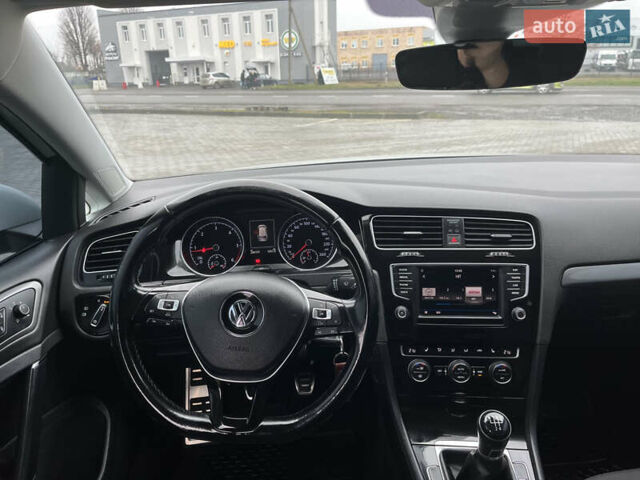 Белый Фольксваген Гольф, объемом двигателя 1.6 л и пробегом 280 тыс. км за 11500 $, фото 40 на Automoto.ua