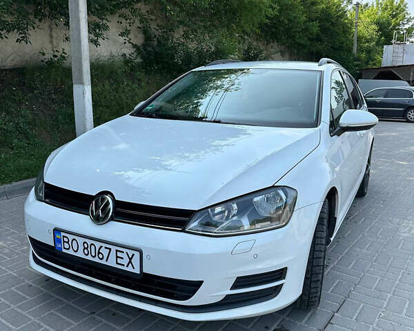 Белый Фольксваген Гольф, объемом двигателя 1.6 л и пробегом 202 тыс. км за 10800 $, фото 3 на Automoto.ua