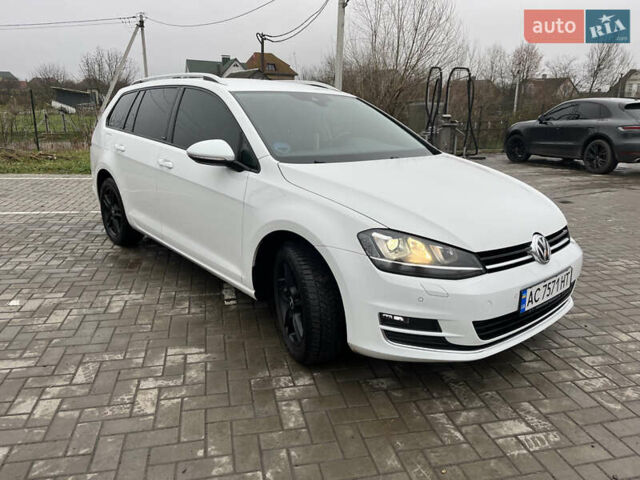 Белый Фольксваген Гольф, объемом двигателя 1.6 л и пробегом 280 тыс. км за 11500 $, фото 4 на Automoto.ua