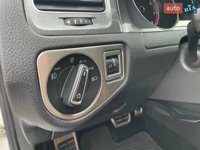 Белый Фольксваген Гольф, объемом двигателя 1.8 л и пробегом 139 тыс. км за 13900 $, фото 41 на Automoto.ua