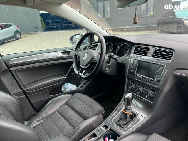 Белый Фольксваген Гольф, объемом двигателя 2 л и пробегом 287 тыс. км за 14590 $, фото 38 на Automoto.ua