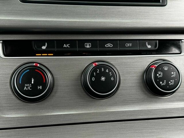 Белый Фольксваген Гольф, объемом двигателя 1.8 л и пробегом 210 тыс. км за 9999 $, фото 15 на Automoto.ua