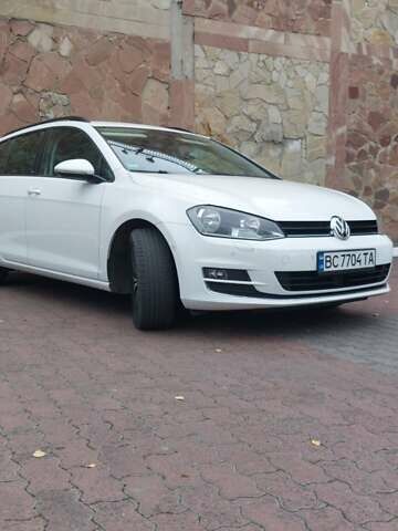 Белый Фольксваген Гольф, объемом двигателя 1.6 л и пробегом 225 тыс. км за 11800 $, фото 2 на Automoto.ua