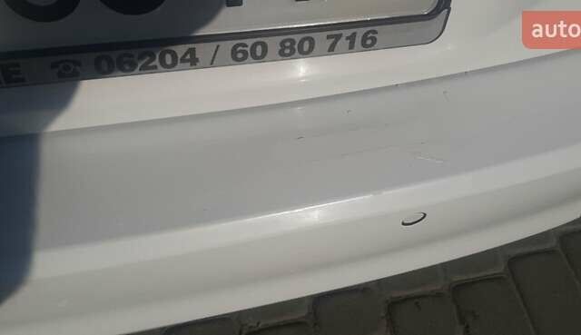 Белый Фольксваген Гольф, объемом двигателя 1.97 л и пробегом 291 тыс. км за 13100 $, фото 16 на Automoto.ua