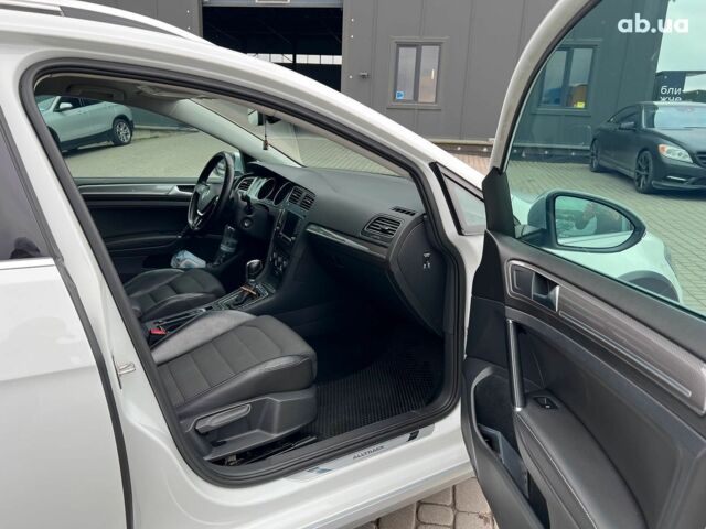 Белый Фольксваген Гольф, объемом двигателя 2 л и пробегом 287 тыс. км за 14590 $, фото 36 на Automoto.ua