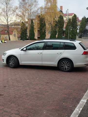 Белый Фольксваген Гольф, объемом двигателя 1.6 л и пробегом 225 тыс. км за 11800 $, фото 9 на Automoto.ua