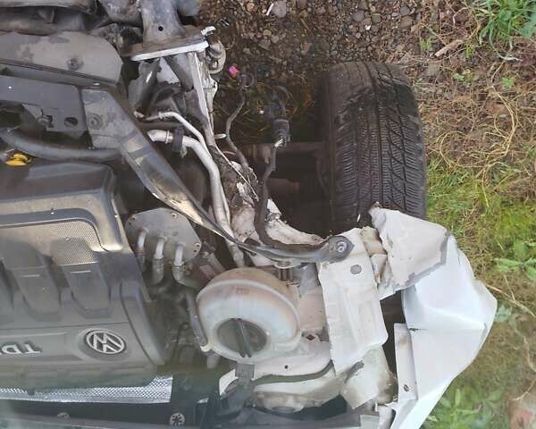 Білий Фольксваген Гольф, об'ємом двигуна 1.6 л та пробігом 280 тис. км за 5500 $, фото 15 на Automoto.ua