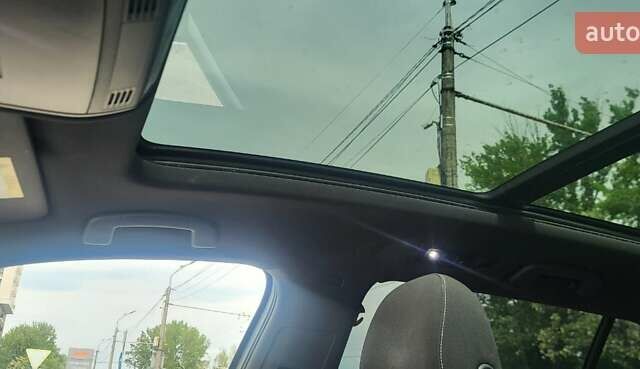 Белый Фольксваген Гольф, объемом двигателя 1.6 л и пробегом 198 тыс. км за 12000 $, фото 19 на Automoto.ua