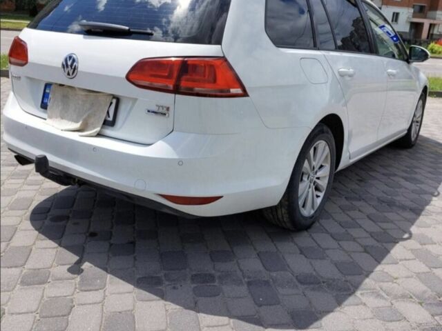 Фольксваген Гольф 2016 в Хмельницком на Automoto.ua Белый Фольксваген Гольф, объемом двигателя 0 л и пробегом 287 тыс. км за 10600 $, фото 7 на Automoto.ua