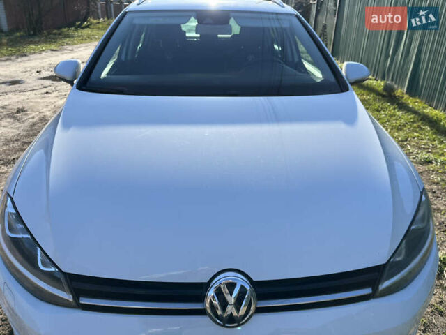 Белый Фольксваген Гольф, объемом двигателя 1.6 л и пробегом 238 тыс. км за 15000 $, фото 49 на Automoto.ua