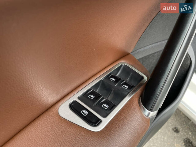 Белый Фольксваген Гольф, объемом двигателя 1.8 л и пробегом 139 тыс. км за 13900 $, фото 31 на Automoto.ua