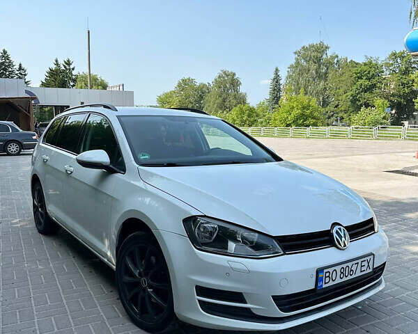 Белый Фольксваген Гольф, объемом двигателя 1.6 л и пробегом 202 тыс. км за 10800 $, фото 4 на Automoto.ua