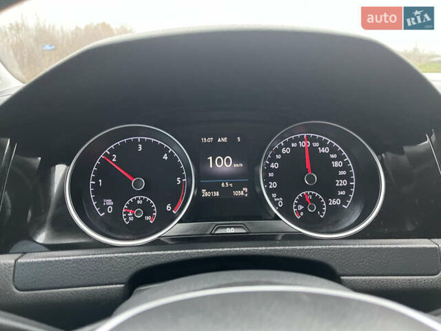 Белый Фольксваген Гольф, объемом двигателя 1.6 л и пробегом 280 тыс. км за 11500 $, фото 44 на Automoto.ua