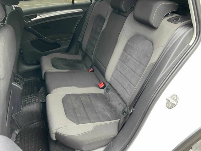 Білий Фольксваген Гольф, об'ємом двигуна 2 л та пробігом 313 тис. км за 14950 $, фото 21 на Automoto.ua