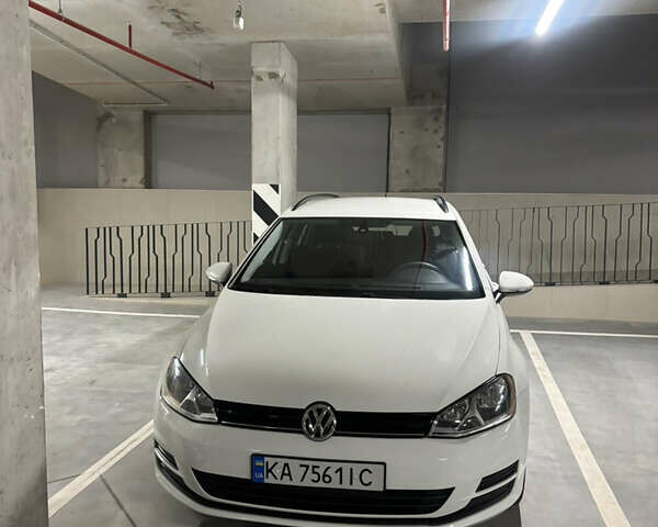 Белый Фольксваген Гольф, объемом двигателя 1.8 л и пробегом 174 тыс. км за 13150 $, фото 1 на Automoto.ua