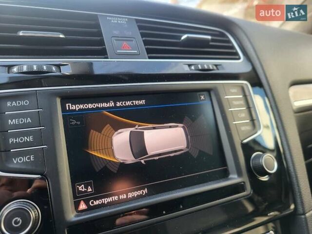 Белый Фольксваген Гольф, объемом двигателя 1.6 л и пробегом 198 тыс. км за 12000 $, фото 23 на Automoto.ua