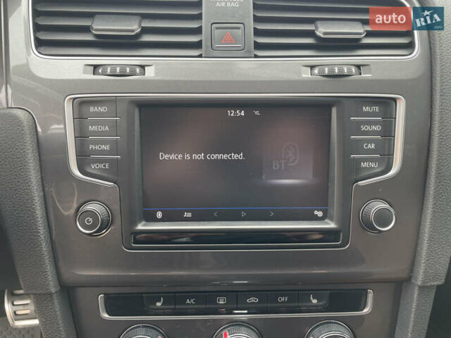 Белый Фольксваген Гольф, объемом двигателя 1.8 л и пробегом 139 тыс. км за 13900 $, фото 45 на Automoto.ua