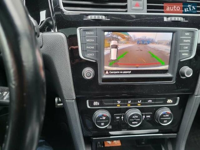 Белый Фольксваген Гольф, объемом двигателя 1.6 л и пробегом 198 тыс. км за 12000 $, фото 24 на Automoto.ua