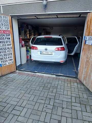 Белый Фольксваген Гольф, объемом двигателя 1.6 л и пробегом 225 тыс. км за 11800 $, фото 12 на Automoto.ua