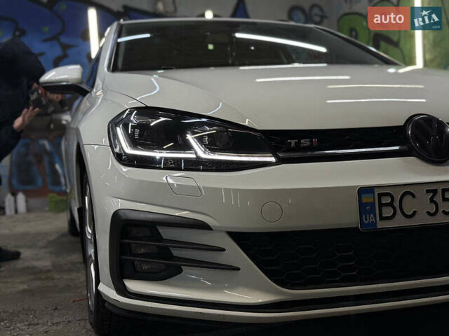 Білий Фольксваген Гольф, об'ємом двигуна 1.8 л та пробігом 178 тис. км за 13000 $, фото 10 на Automoto.ua