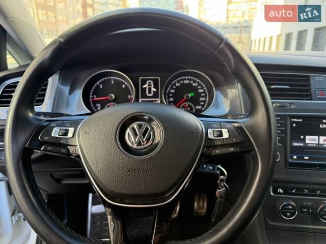 Білий Фольксваген Гольф, об'ємом двигуна 1.97 л та пробігом 315 тис. км за 12999 $, фото 29 на Automoto.ua