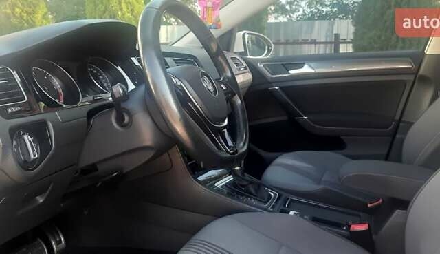 Белый Фольксваген Гольф, объемом двигателя 1.97 л и пробегом 291 тыс. км за 13100 $, фото 6 на Automoto.ua