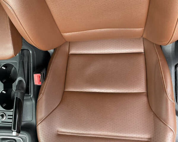 Белый Фольксваген Гольф, объемом двигателя 1.8 л и пробегом 139 тыс. км за 13900 $, фото 51 на Automoto.ua