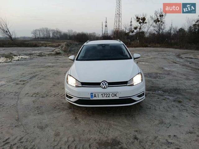 Белый Фольксваген Гольф, объемом двигателя 1.6 л и пробегом 191 тыс. км за 12700 $, фото 1 на Automoto.ua