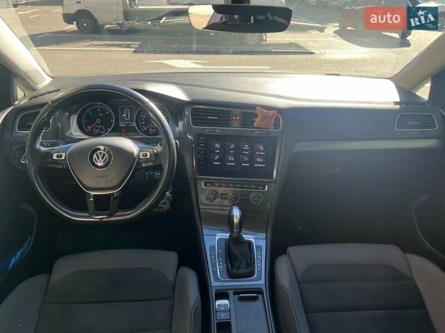 Белый Фольксваген Гольф, объемом двигателя 1.97 л и пробегом 216 тыс. км за 16900 $, фото 7 на Automoto.ua