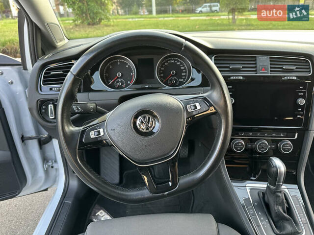 Белый Фольксваген Гольф, объемом двигателя 1.97 л и пробегом 182 тыс. км за 16150 $, фото 30 на Automoto.ua