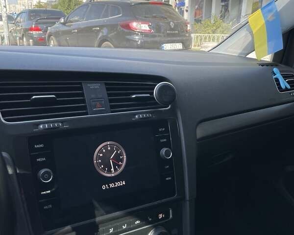 Білий Фольксваген Гольф, об'ємом двигуна 1.6 л та пробігом 279 тис. км за 12200 $, фото 15 на Automoto.ua