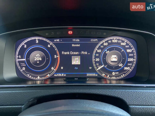 Белый Фольксваген Гольф, объемом двигателя 1.6 л и пробегом 233 тыс. км за 13599 $, фото 91 на Automoto.ua