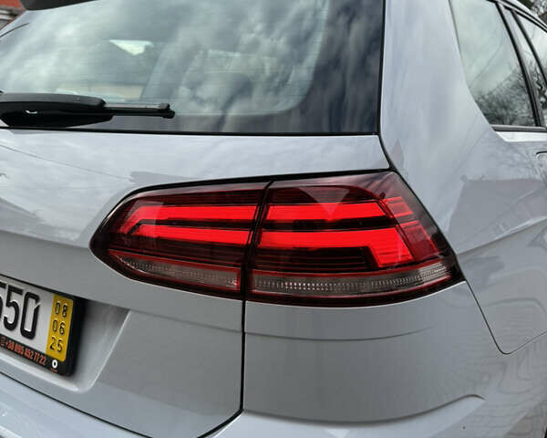 Білий Фольксваген Гольф, об'ємом двигуна 2 л та пробігом 192 тис. км за 14999 $, фото 31 на Automoto.ua