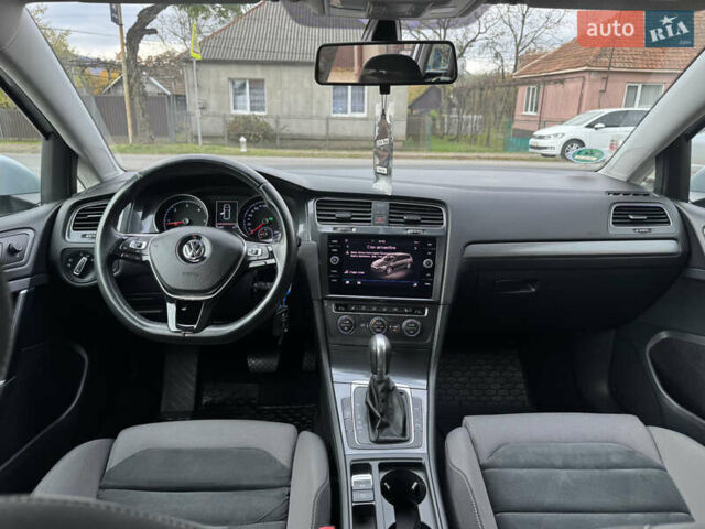 Білий Фольксваген Гольф, об'ємом двигуна 2 л та пробігом 192 тис. км за 14999 $, фото 12 на Automoto.ua