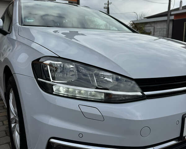 Білий Фольксваген Гольф, об'ємом двигуна 2 л та пробігом 192 тис. км за 14999 $, фото 30 на Automoto.ua