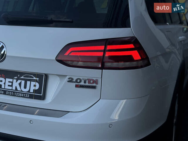 Белый Фольксваген Гольф, объемом двигателя 1.97 л и пробегом 352 тыс. км за 14999 $, фото 8 на Automoto.ua