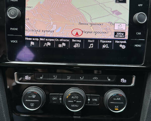 Білий Фольксваген Гольф, об'ємом двигуна 1.8 л та пробігом 119 тис. км за 14950 $, фото 8 на Automoto.ua