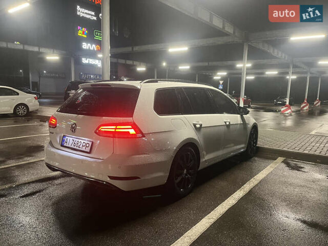 Белый Фольксваген Гольф, объемом двигателя 1.97 л и пробегом 216 тыс. км за 16900 $, фото 15 на Automoto.ua