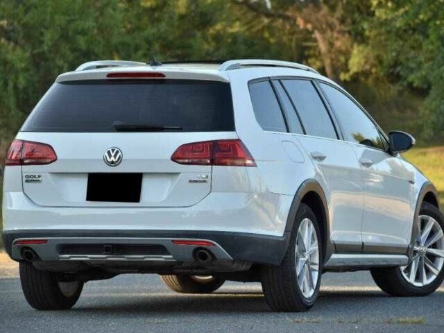 Білий Фольксваген Гольф, об'ємом двигуна 1.8 л та пробігом 100 тис. км за 10300 $, фото 2 на Automoto.ua